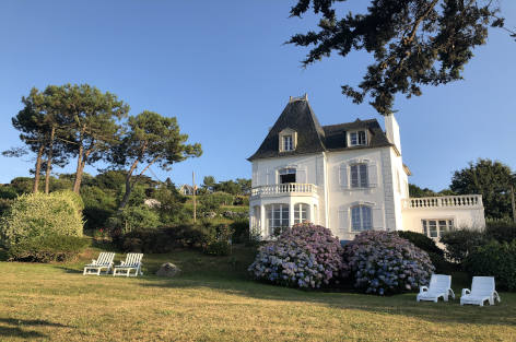 Villa familliale de charme à louer en Bretagne | ChicVillas